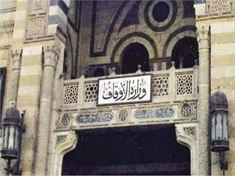 "الأوقاف المصرية" تحذر من صفحات "الإخوان" وتنفي شائعة فتح المساجد
