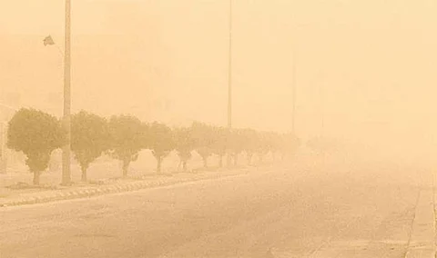 سحب رعدية ممطرة وتدنٍّ في مدى الرؤية على محافظة بدر الجنوب