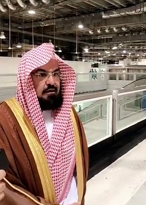 "السديس" مدشناً الكاميرات الحرارية بالحرم المكي .. أيام بإذن الله ونعود إلى الحرمين الشريفين بالطواف والسعي والصلاة