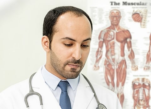 تهيج القولون العصبي في رمضان.. تعرف على الأسباب والعلاج من "الذيابي"