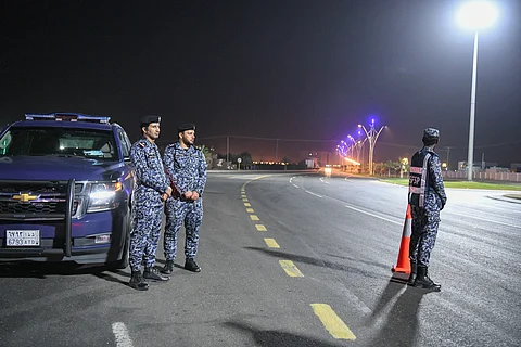 القوة الخاصة للأمن بمشروع البحر الأحمر تشارك في تطبيق منع التجول بأملج