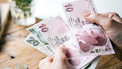 على وقع الأزمة الاقتصادية.. الأتراك يتجهون لخط الدفاع الأخير ببيع منازلهم