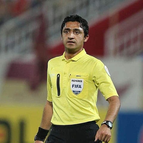 "كورونا" يصيب الحكم الدولي العراقي "مهند قاسم"