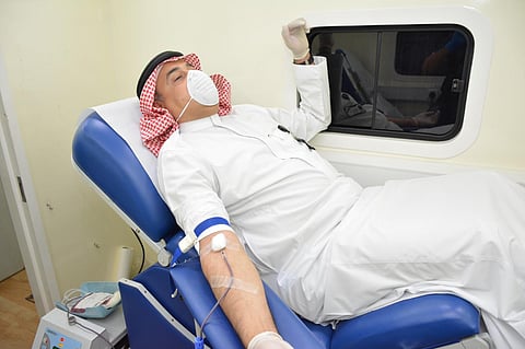 وزير الحج بعد نجاح "التبرع بالدم" لمرضى كورونا: شكرًا لأبطال الصحة