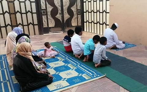 شاهد صلاة العيد من البيوت.. هكذا نثر مواطنون ومقيمون البهجة بمواقع التواصل