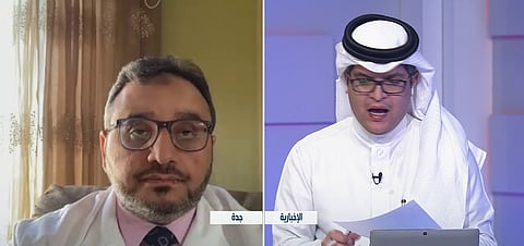 استشاري يؤكد: الأسطح لا تنقل كورونا.. وتعافي 60 % من الإصابات في السعودية