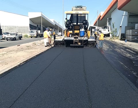 640 عملًا.. "أمانة الطائف" تنفذ خطة شاملة لصيانة وتأهيل شبكة الطرق الداخلية