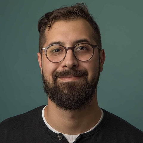 مختص: الكبار عُرضة للتنمر الإلكتروني.. لا يقتصر على الشخصيات العامة