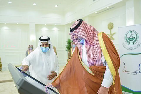 عرعر.. "فيصل بن خالد" يُدشن المنصة الإلكترونية لمبادرة البصمة البيئية