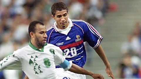 الآسيوي : فؤاد أنور في قائمة أبرز نجوم القارة مشاركة بكأس العالم