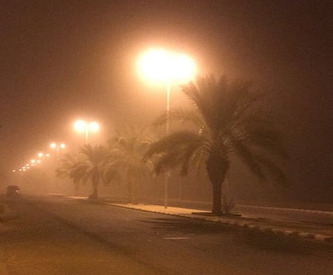 "الأرصاد": رياح نشطة وأتربة على حائل