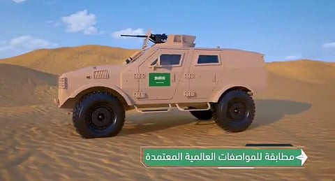 شاهد.. "الدهناء" عربة عسكرية بصناعة سعودية ومواصفات عالمية