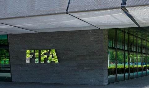 بحلول مونديال 2022 .. « فيفا» يطبق «تقنية التسلل» خلال المباريات