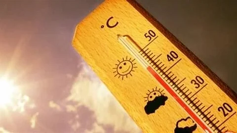 طقس بداية الأسبوع.. الأرصاد: حارًا إلى شديد الحرارة على الشرقية والرياض ومكة المكرمة