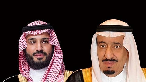 القيادة تعزّي حاكم الشارقة في وفاة الشيخ سلطان بن خالد القاسمي
