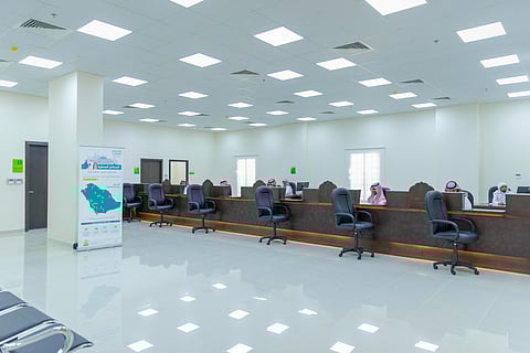 "عمالية الرياض" تُلزم شركة بدفع 2.9 مليون ريال لموظف سعودي