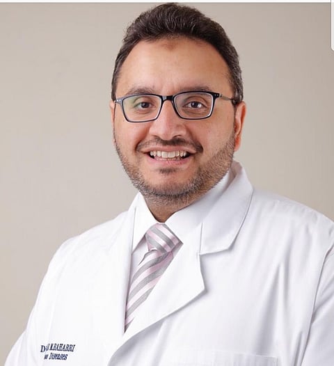 أصابه "كورونا" بعد علاجه 513 حالة.. مستشفى بجدة يكشف تطورات حالة "باهبري"