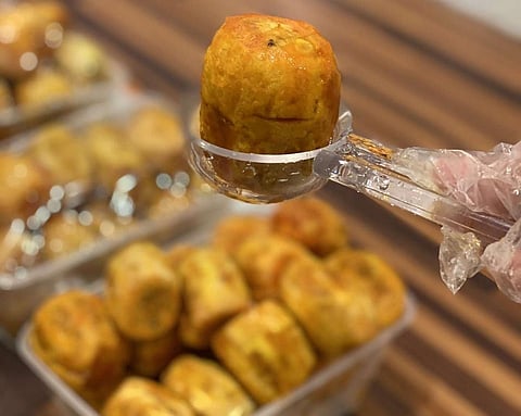 "برشومي الطائف" عُرف بفاكهة الصيف الأولى.. و"السفياني" يصنعه "آيس كريم".. ويطمح للعالمية