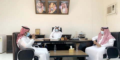 "بر شرورة" تسلم 24 أسرة من الأسر المستحقة وحداتهم السكنية