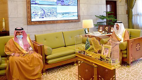 أمير الرياض يستقبل الجهازين الإداري والفني بنادي الزلفي الرياضي