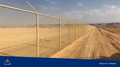 تأمين موقع مشروع "القدية" تمهيدًا لوصول المعدات الثقيلة