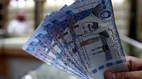 "أعلى تمويل" يتفاعل.. وتغريدة تناقض تبرير البنك لـ"مؤسسة النقد"