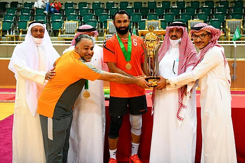 بعد إسقاط "الوحدة".. "مضر" يتوج بكأس سلطان بن فهد لكرة اليد