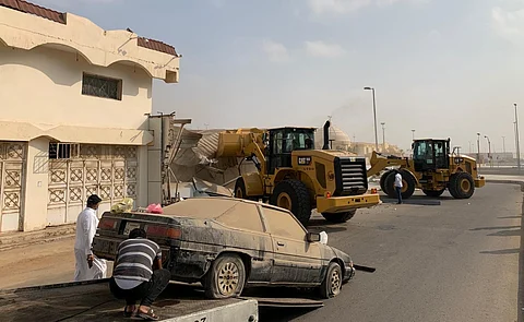 أمانة جدة تبدأ في نزع خدمات 167 عقاراً بحي النزهة الشعبي