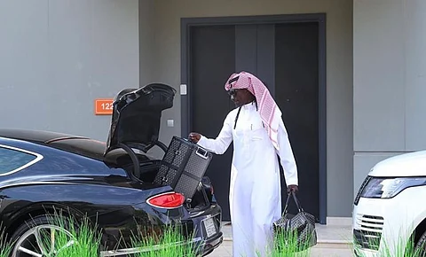 هل هدَّد "قوميز" ناديه "الهلال" بشكواه للفيفا؟