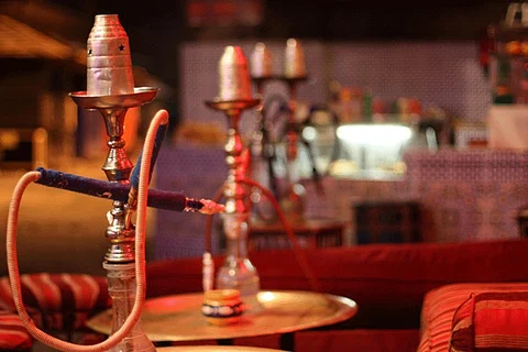 الدكتور النمر محذّراً من "الشيشة": هذا ما تسبّبه