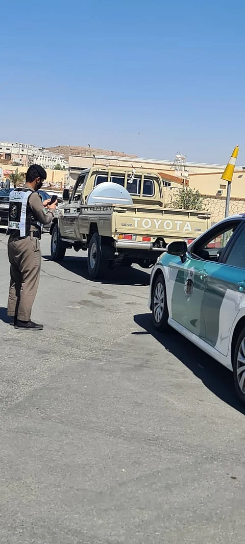 سرعة عالية ومراوغة.. مرور الطائف يطيح بقائد مركبة عرّض حياته والآخرين للخطر