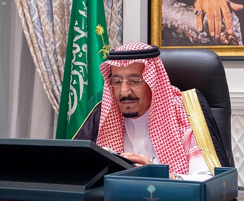 برئاسة الملك.. "الوزراء" يستعرض مراحل العودة التدريجية لأداء العمرة وأحدث تقارير "كورونا".. ويُصدر 7 قرارات
