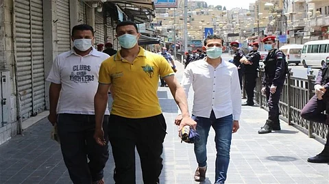 "كورونا" يستمر في ضرب الأردن .. 2821 إصابة في يوم واحد