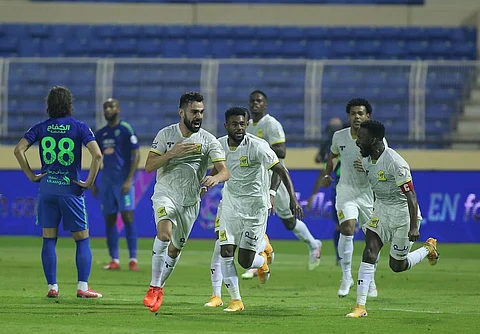 في الوقت القاتل.. الاتحاد يلحق بالتعادل أمام الفتح