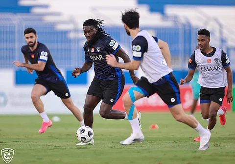 الهلال ينجز صفقة "فيتو" .. والفريق يبدأ استعداداته لملاقاة أبها في نصف نهائي الكأس