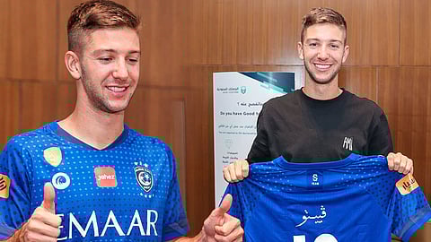 الفرج يتواجد في العيادة .. والهلال يعاود تدريباته تحضيراً لملاقاة ضمك