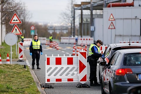 سويسرا تغلق العاصمة للحد من إصابات "كورونا"