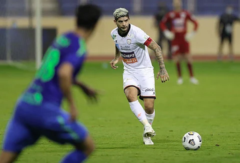 الشباب يعلن: الإصابة تبعد "بانيغا" أسبوعين عن الملاعب