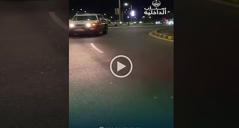 شرطة ينبع تواصل الحملة الميدانية للتأكد من تطبيق البروتوكولات ضد "كورونا"