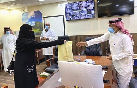 "جامعية صامطة" تنظم مبادرة "شكرًا أبطال الصحة"