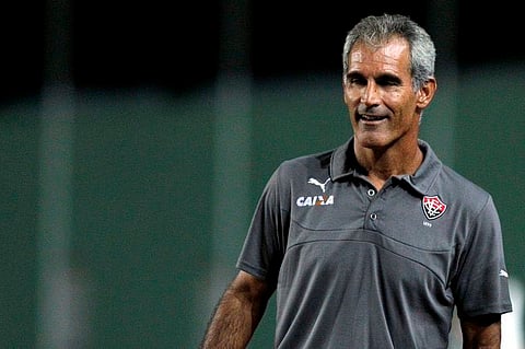 سكتة قلبية تغيب مدرب الهلال في مقر سكنه بالرياض