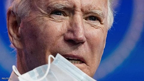 "بايدن" يحذِّر من خطر ارتفاع وفيات كورونا إذا أصر "ترامب" على رفض التنسيق