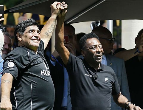 الأسطورة البرازيلي "بيليه ".. ينعى "مارادونا"