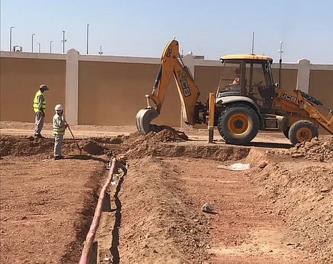 تجاوباً مع ما نشرته "سبق".. "الكهرباء" تُنهي معاناة مواطن بالمهد مع كابل يتوسط أرضه