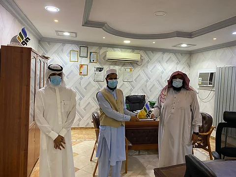 مبادرة "روائع العناية" تزف خاتمًا للقرآن من الجالية الباكستانية