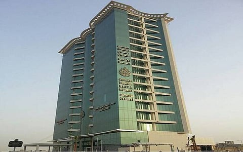 هل صاحب العمل مُلزم بالتأمين على الموظف خلال فترة التجربة؟ مجلس الضمان الصحي يوضح