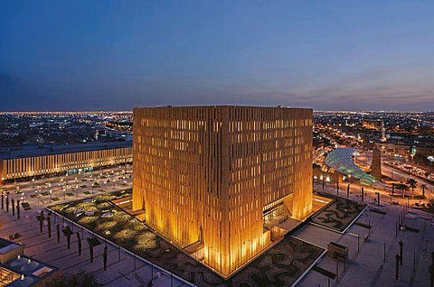 المحكمة الجزائية: التقارير الطبية وكاميرات المراقبة وإفادات العاملين والعاملات بالسجون والموقوفات أثبتت عدم صحة دعوى لجين الهذلول