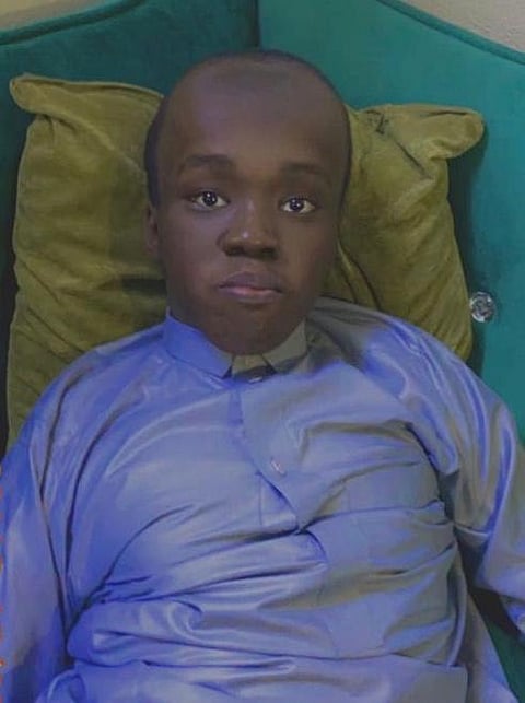 عبدالرحمن آدم يتغلب على إعاقته ويحفظ القرآن في 9 أشهر "عن بُعد"