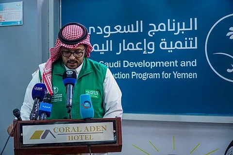 بدعم من البرنامج السعودي.. "مطار عدن" يستأنف عمله بعد 48 ساعة