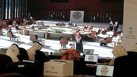 المجلس الأعلى لمجلس التعاون يُصدر بيانًا ختاميًّا عن دورته الحادية والأربعين "قمة السلطان قابوس والشيخ صباح"